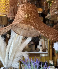 Lámpara mantarraya de mimbre